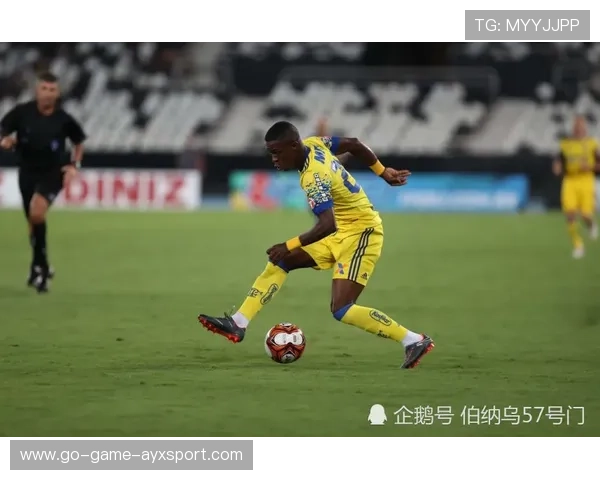 维尼修斯踩单车过掉外线防守：速度与技艺交织的营销叙事